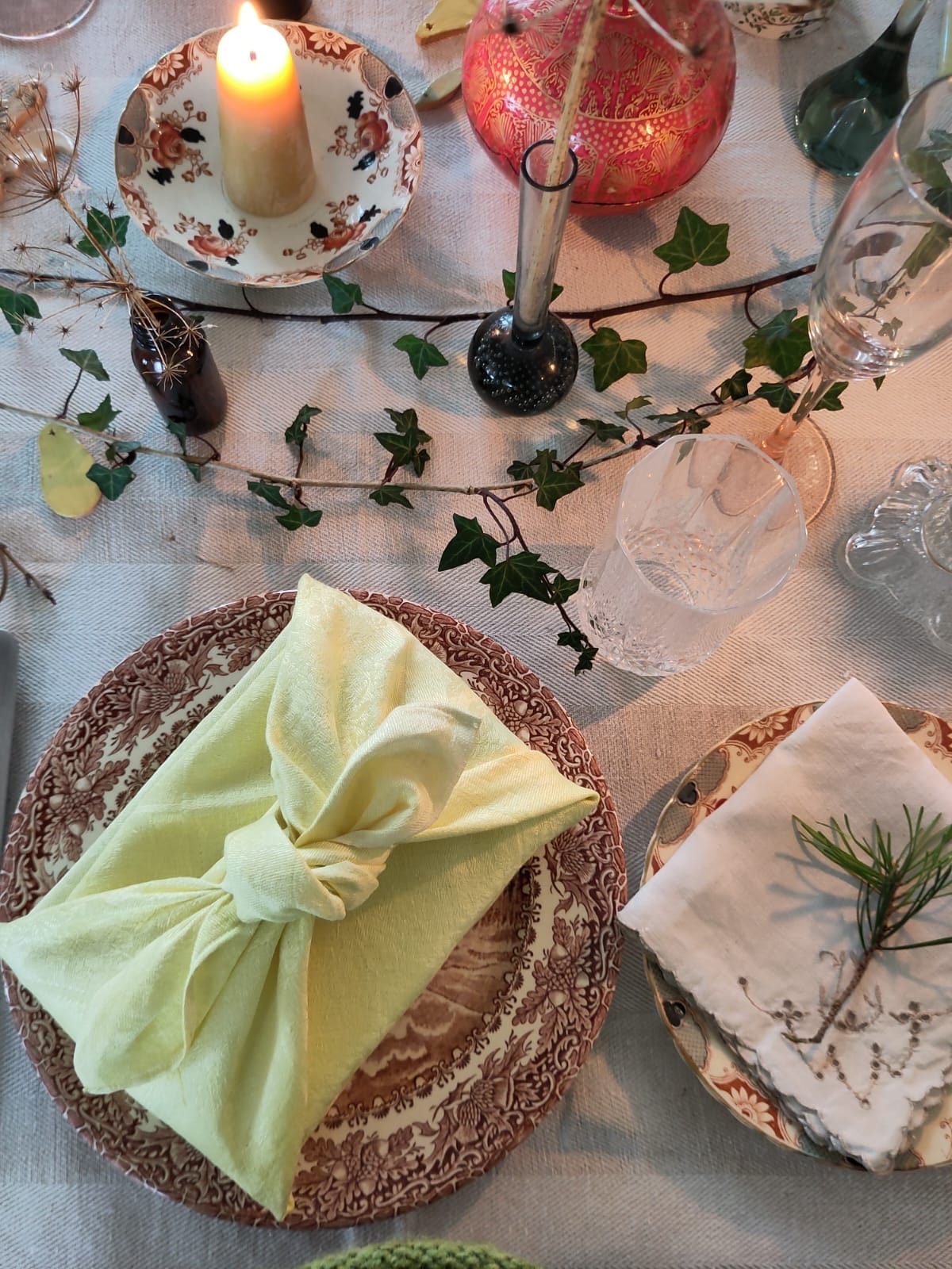 Style a 'Green' Festive Table - Image 6